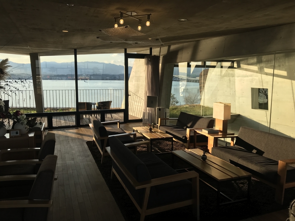 セトレアリーナの2階ロビー