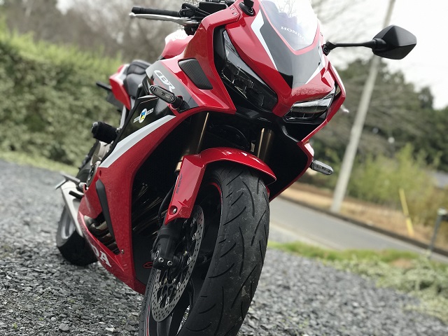 ホンダ CBR650R ガソリンタンク塗装研磨 - 茨城県カー