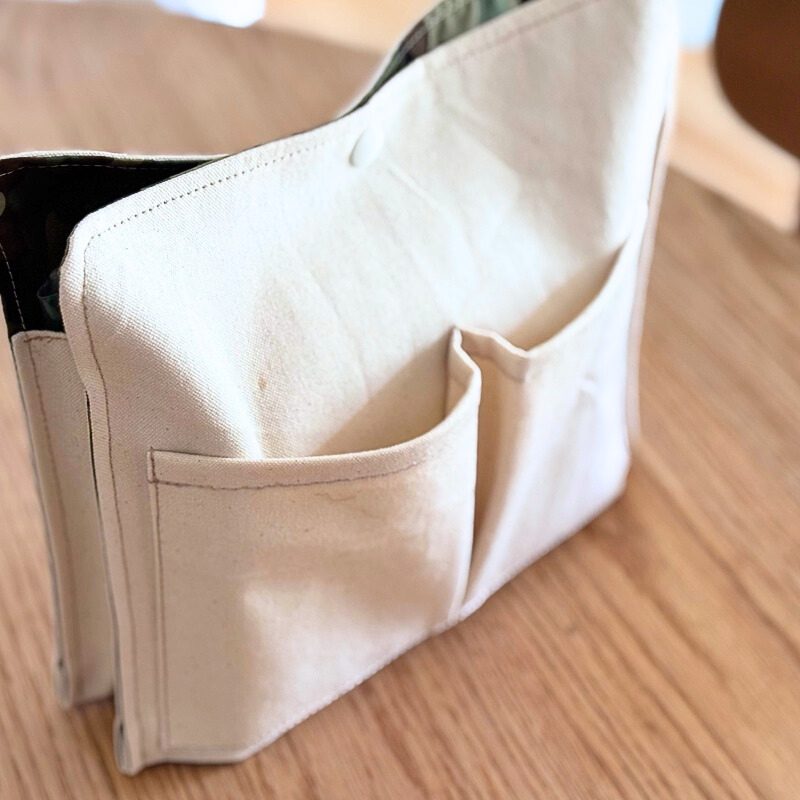 帆布のバッグインバッグ,外ポケット