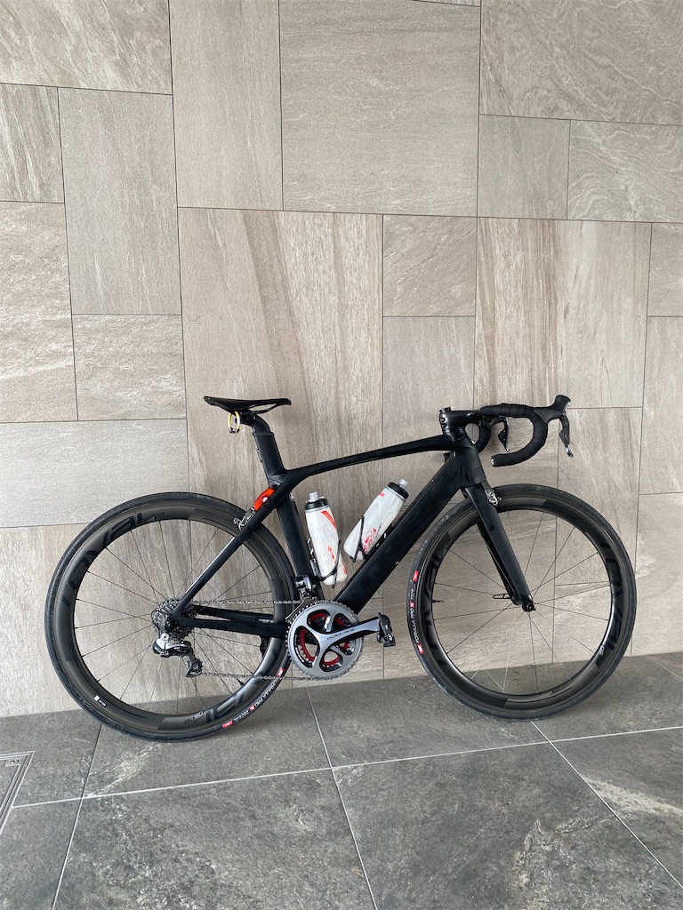 TREK Madone9:完成!(ステッカーチューン完了) - ゆとリーマンのロードバイク日記 TREK Madone9:完成!(ステッカーチューン完了) - ゆとリーマンのロードバイク日記