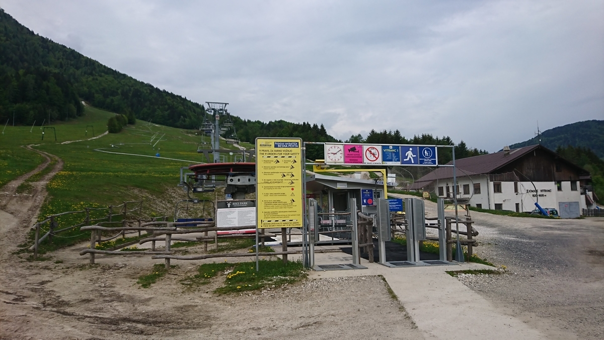 f:id:s06075:20190603134558j:plain