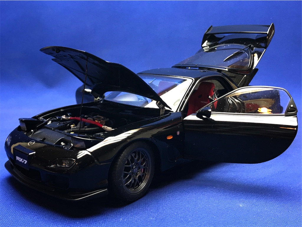 オートアート マツダ RX-7  FD SPIRIT-R Amazon.co.jp: AUTOart 1/18 マツダ RX-7 (FD) スピリットR