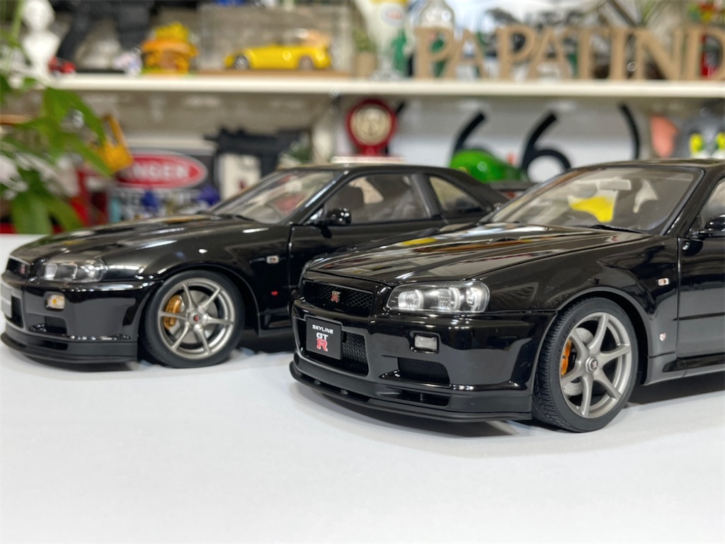 オートアート　NISSAN スカイラインGT-R V-SPEC II Amazon.co.jp: AUTOart 1/18 ニッサン スカイライン GT-R (R34