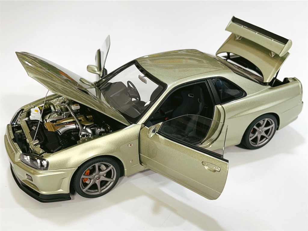 オートアート　NISSAN スカイラインGT-R V-SPEC II AUTOart 日産 スカイライン GT-R Vスペック II 