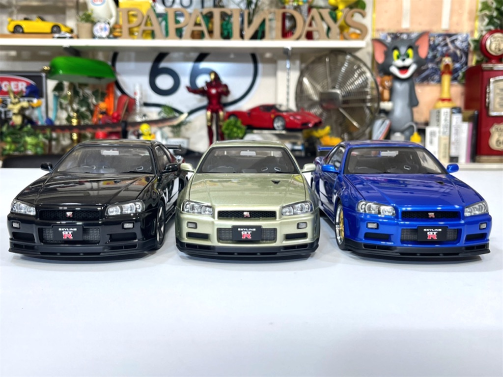 オートアート　日産 スカイライン GT-R （R34） Vスペック II BBS オートアート 1/18 日産 スカイライン GT-R (R34) Vスペック II