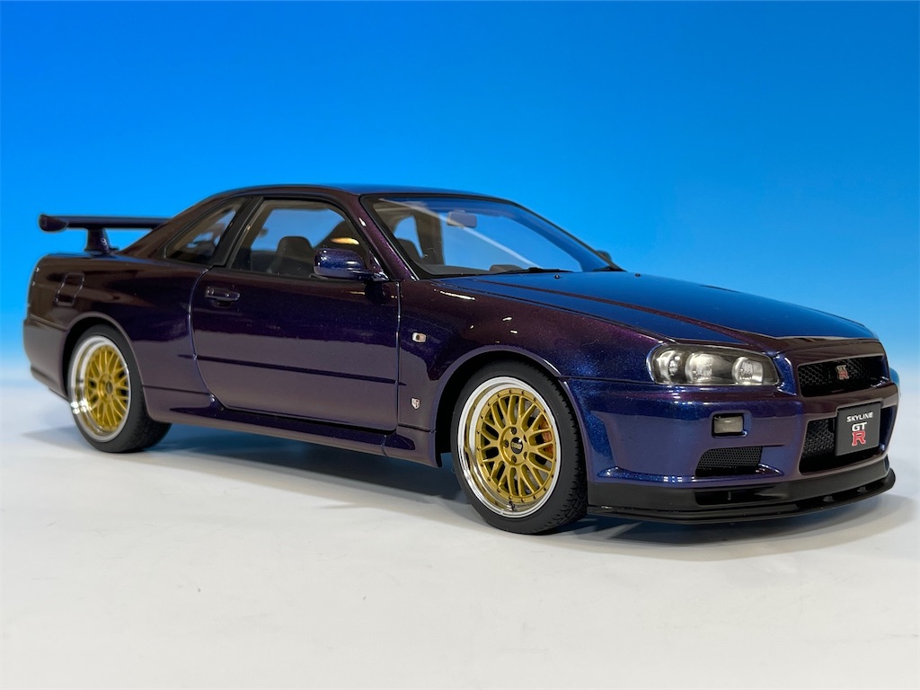 AUTOart Nissan スカイライン GT-R R32 30周年記念 1/18 オートアート 77412 日産 スカイライン GT-R （R32