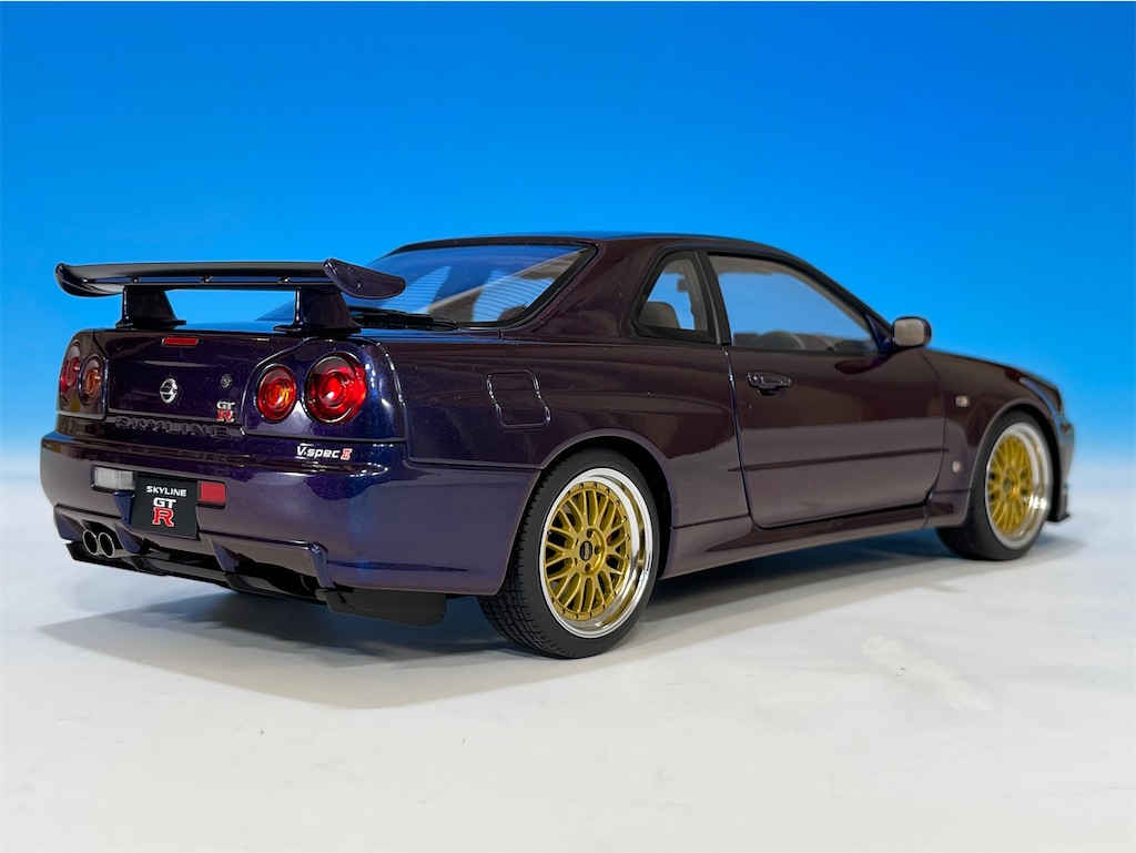 AUTOart 日産 スカイライン GT-R Vスペック II 
