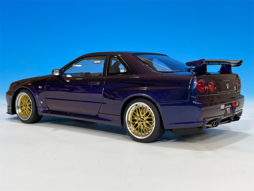 JUNオートアート　日産 GT-R （R34） Vスペック II BBS Amazon.co.jp: AUTOart 1/18 ニッサン スカイライン GT-R (R34