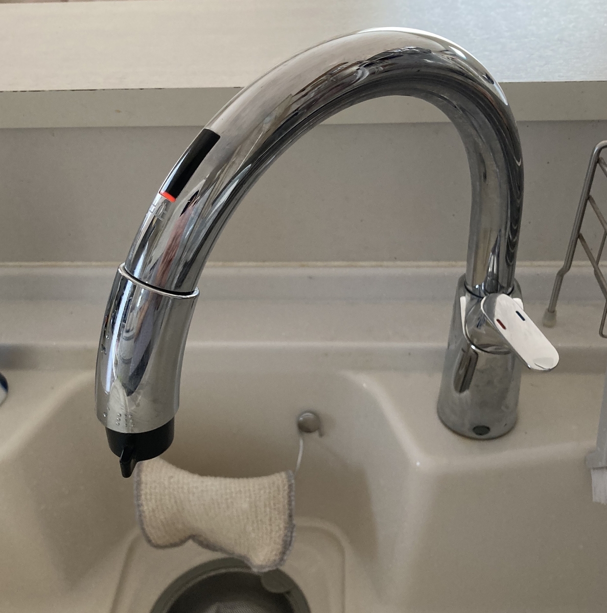 リクシルタッチレス水栓の使用感、修理費用など - やさしい生活