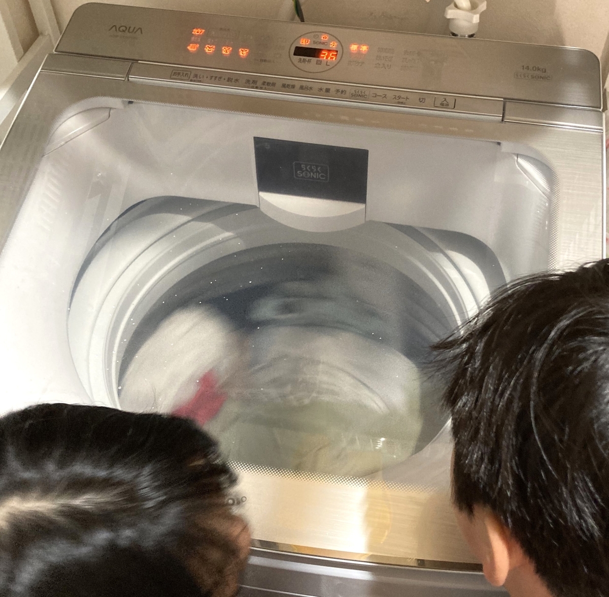 AQUA14kg縦型洗濯機を2カ月使用した感想、らくらくSONICの実力は