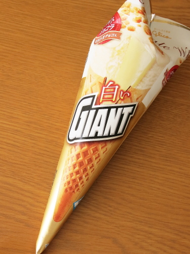 白いジャイアントコーン　ホワイトショコラ
