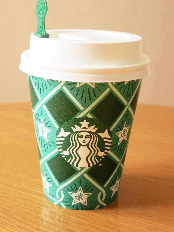 スタバ　ピスタチオクリスマスツリー