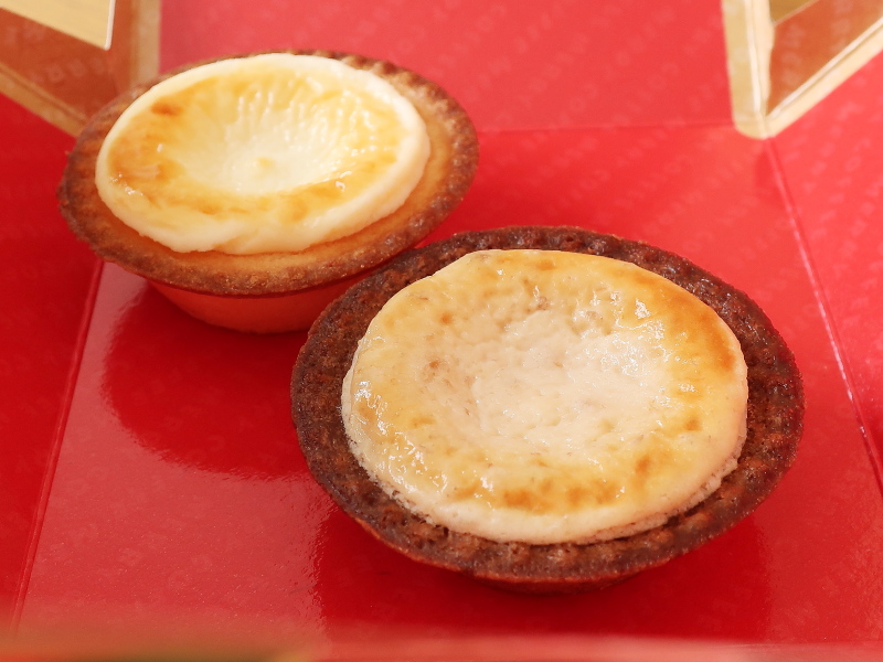 BAKE×スタバ ホリデーチーズタルトとチーズタルト f:id:sa_to_e:20191126172858j:plain