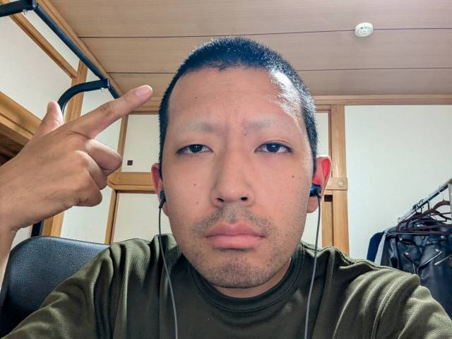 坊主頭さん専用 スキンヘッド・坊主専用！育毛髪じゃない、頭皮を洗う濃密泡