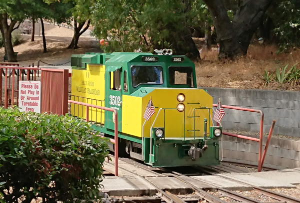 列車正面