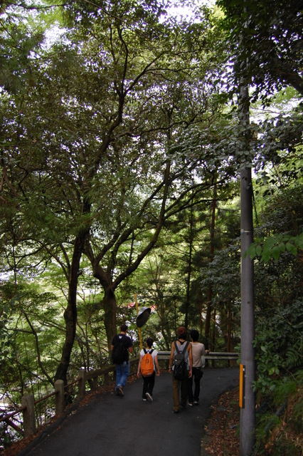 愛宕山アプローチ