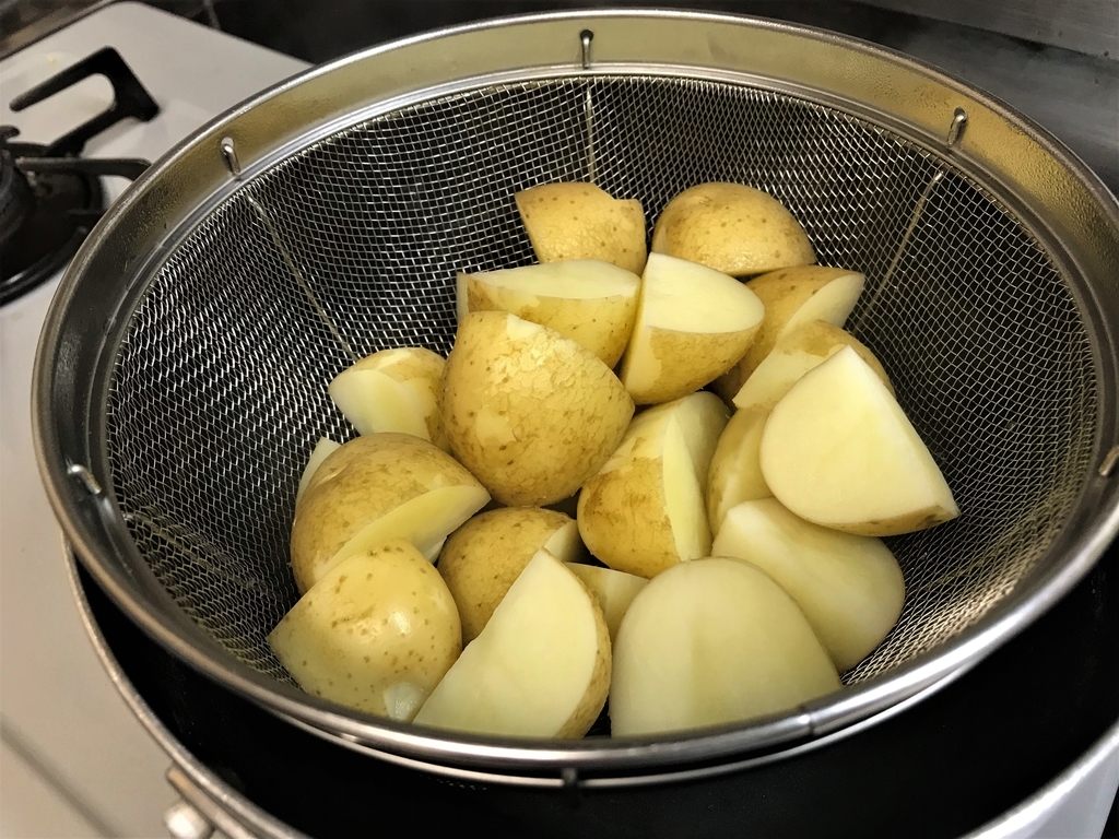 マヨネーズ不使用 クリームチーズといぶりがっこのポテトサラダの作り方 Minatoのクッキングラボ マヨネーズ不使用 クリームチーズといぶりがっこのポテトサラダの作り方 Minatoのクッキングラボ