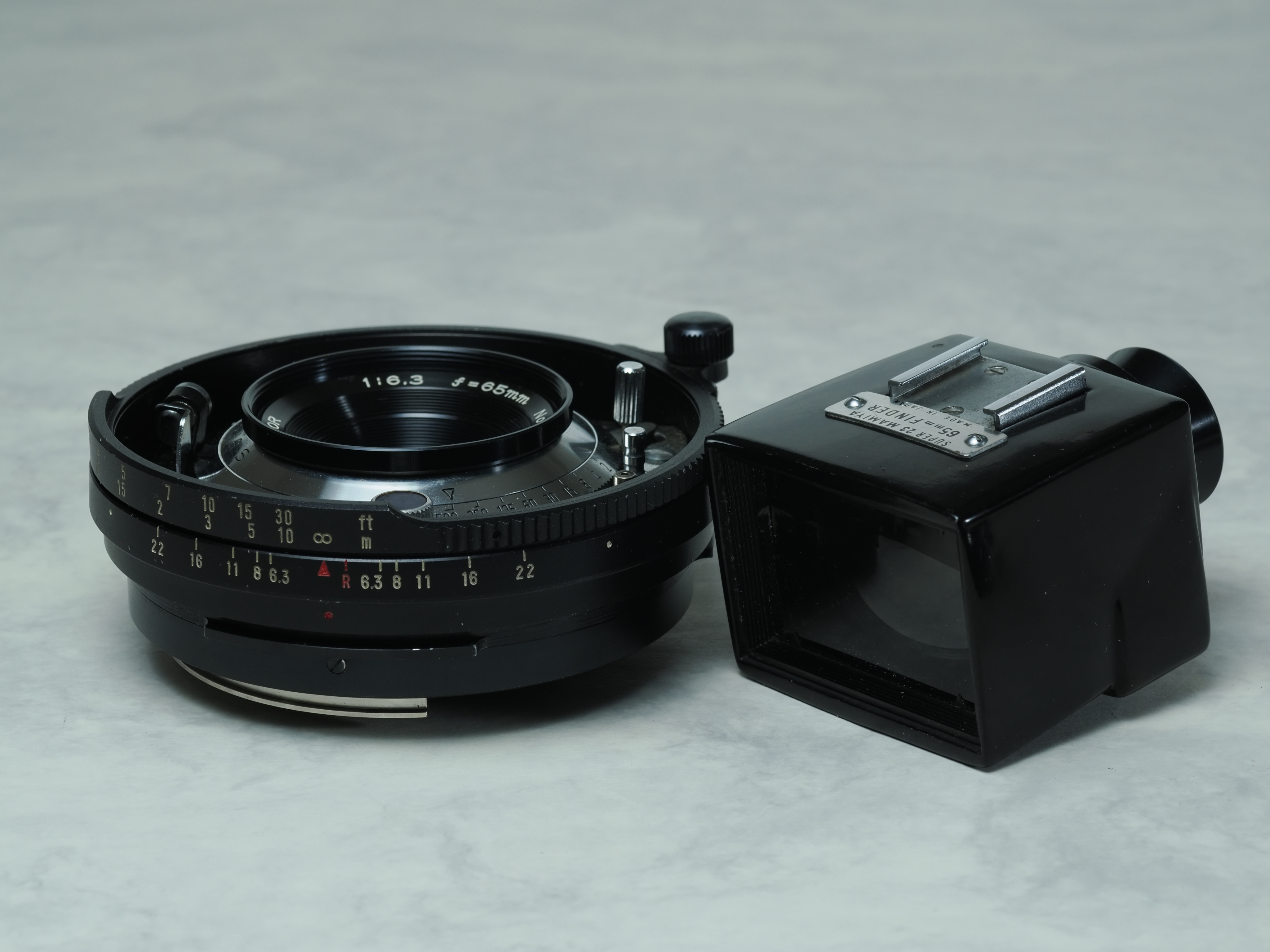持ち出せる限界に挑め。デカ重プレスカメラのロマン。 MAMIYA PRESS