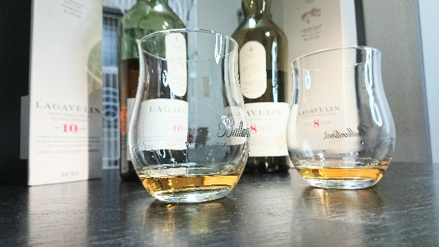 高評価】ラガヴーリン10年をレビュー！【ちょっとだけ複雑】 - ぴろの