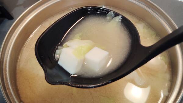 国産大豆カット絹豆腐