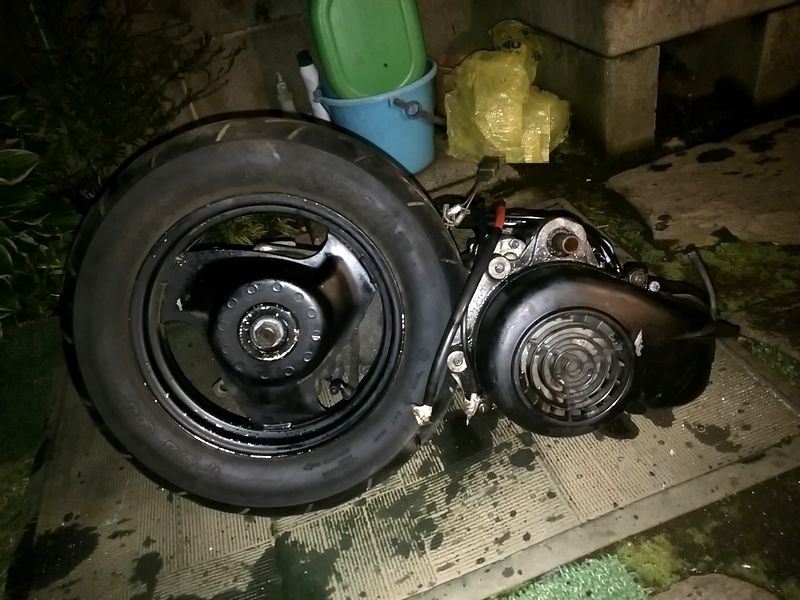 3WFエンジン換装準備的なぁ～3RY JOG 3WF - Mr.Boo!＠軒下ガレージ