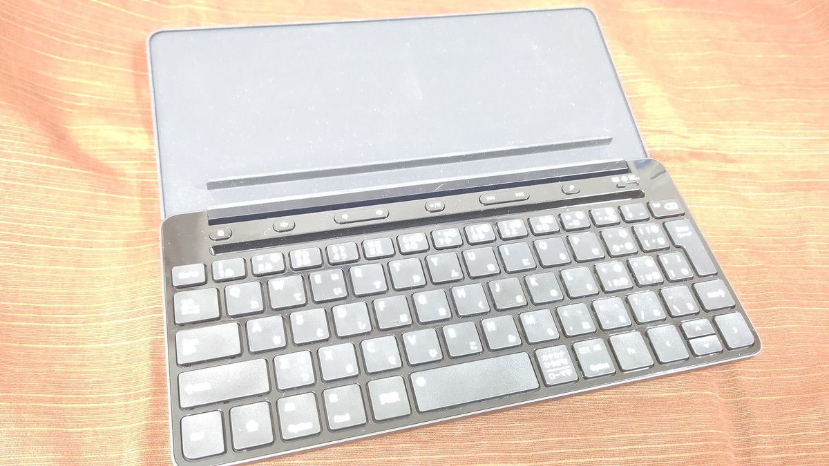 Microsoft Universal Mobile Keyboard が充電できなくなった