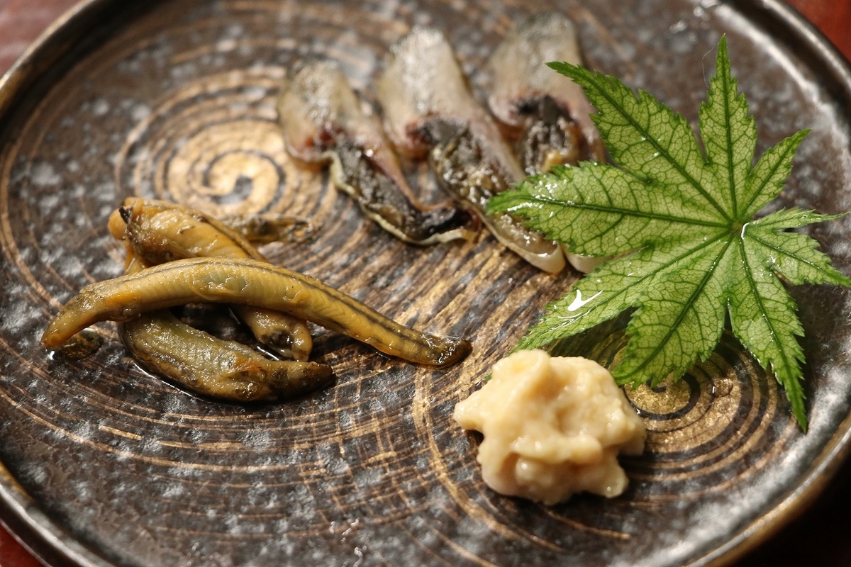川魚料理の工夫