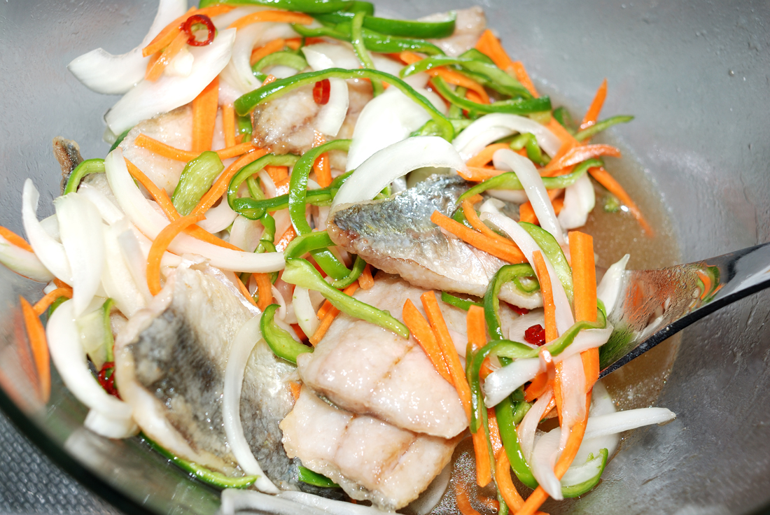 魚のプロができるだけ手抜きをして アジの南蛮漬け を作ってみた 魚屋三代目 メシ通 ホットペッパーグルメ