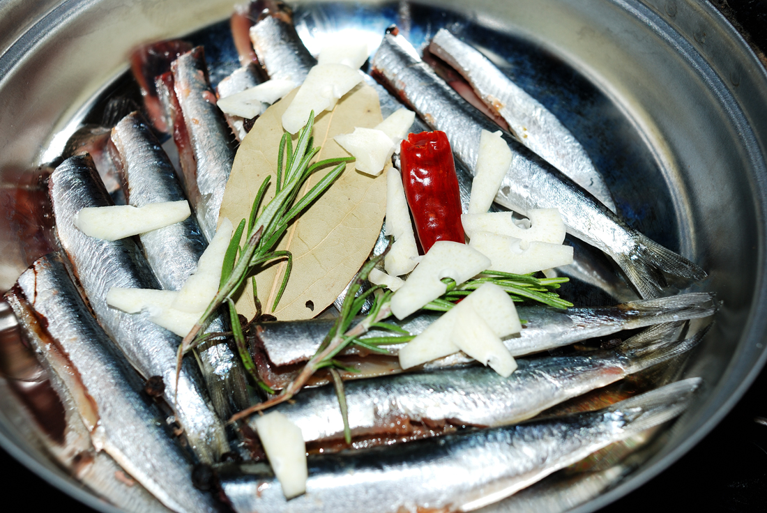意外と時短 簡単 骨までいける めざしのオイルサーディン を作ってみた 魚屋三代目 メシ通 ホットペッパーグルメ