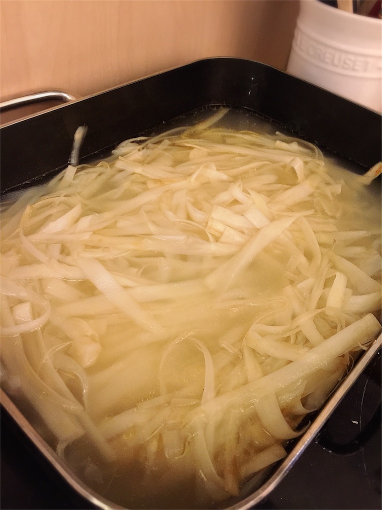 Spargelの茹で汁は捨てないで 白アスパラガスのスープ カフェランチ Moin Moin北ドイツに暮らす 南ドイツで暮らしはじめました