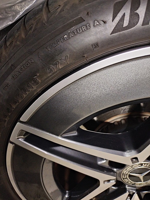 ベンツ V220d AMG 19インチホイール　1本　　ガリ傷修理済　手渡しOK 純正 ベンツVクラス 19インチ V220d AMG ホイール&スタッドレス4