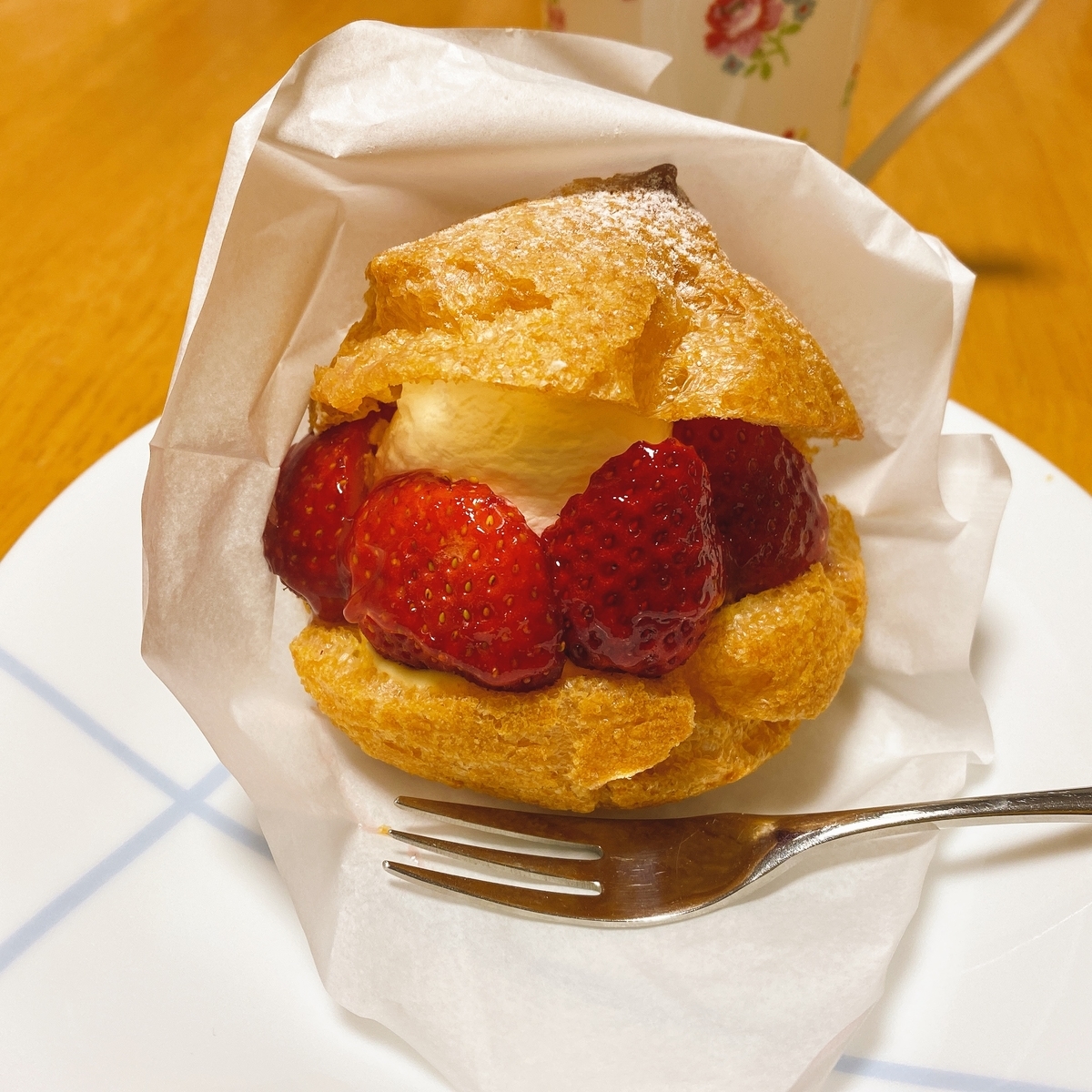 あまおうのシュークリームの写真