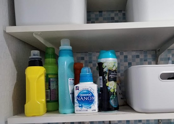 洗濯洗剤の詰め替えボトルをカインズの透明ボトルにしたらおしゃれに さくらこルーム