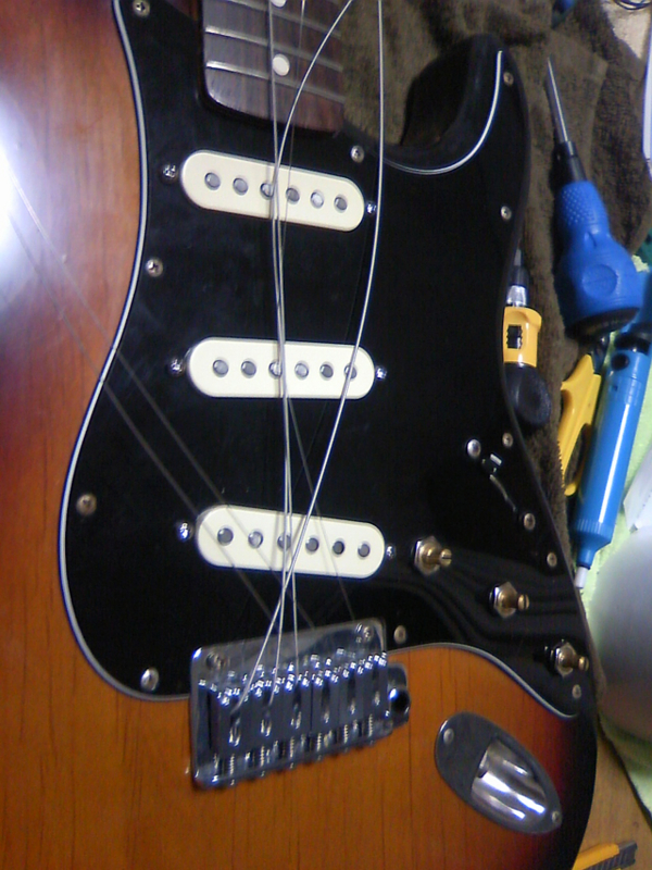FENDER Vintage Noiseless交換終了