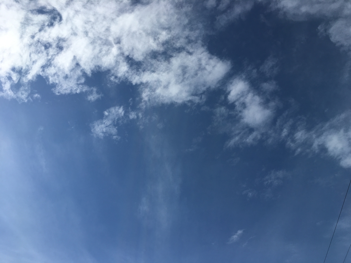 梅雨の青空
