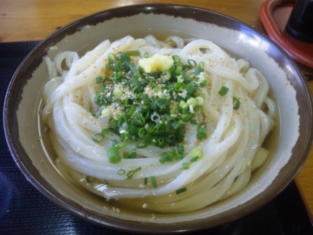 通町「大吉うどん」ひやかけ中(2玉)