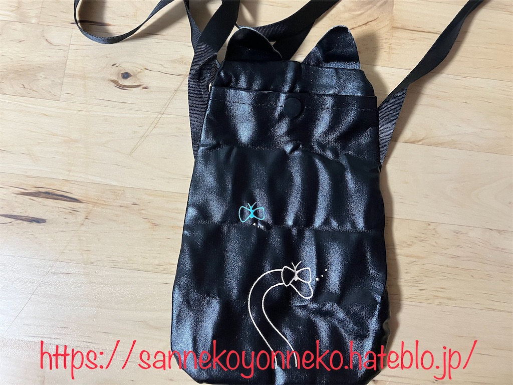 黒猫 イヤホン巾着とおでかけぽーち
