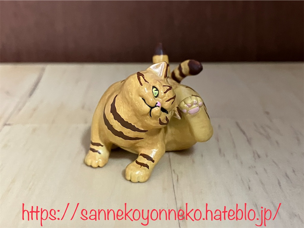 白亜器の猫 フィギュアマスコット2 いきもん 全6種 各500円 茶トラでした・・・