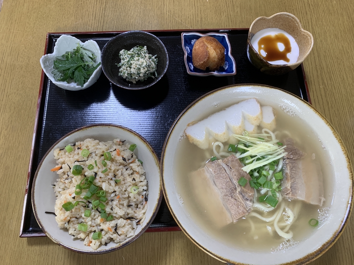 くろしお 貴重なイラブ―そばが食べられるお店 - さんぺいの沖縄そば食べ歩き