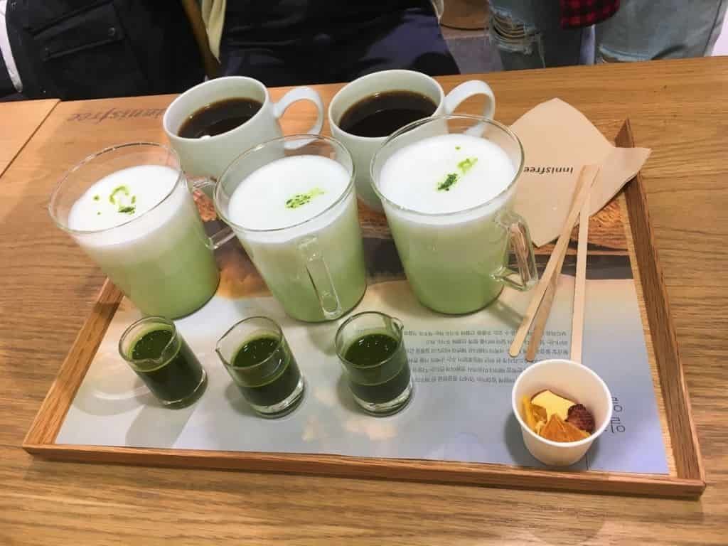 韓国カフェ　明洞　ミョンドン　イニスフリーカフェ