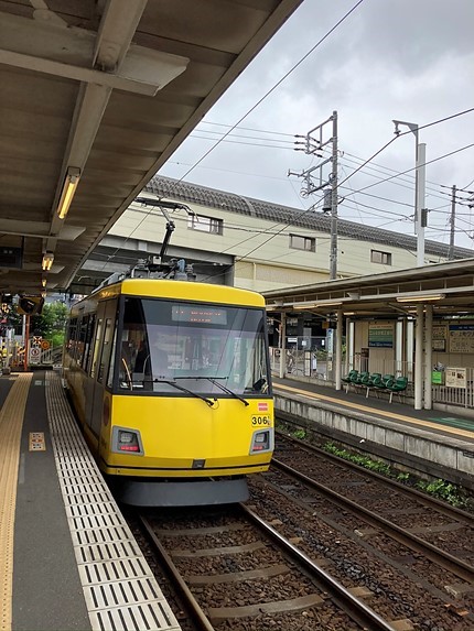 東急　山下駅