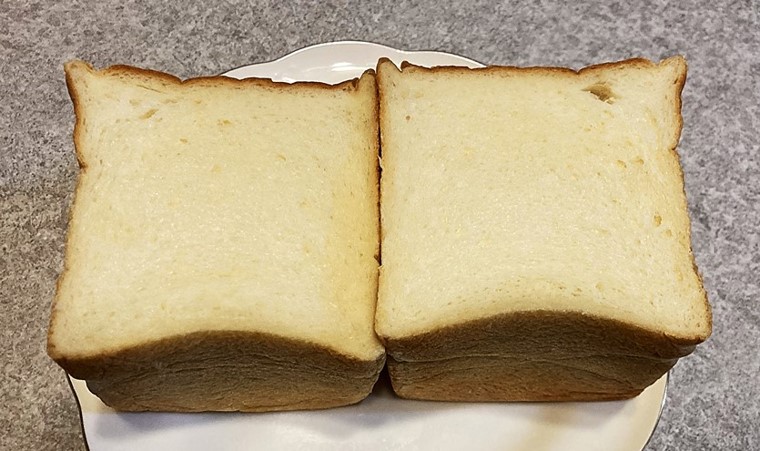 ワンハンドレッド食パン