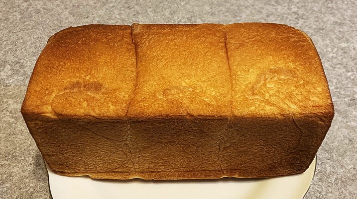 ワンハンドレッド食パン