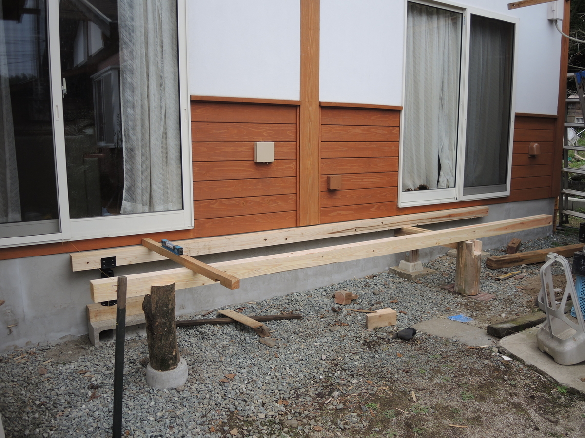 渡り廊下を作る もう日が暮れたよ山頭館
