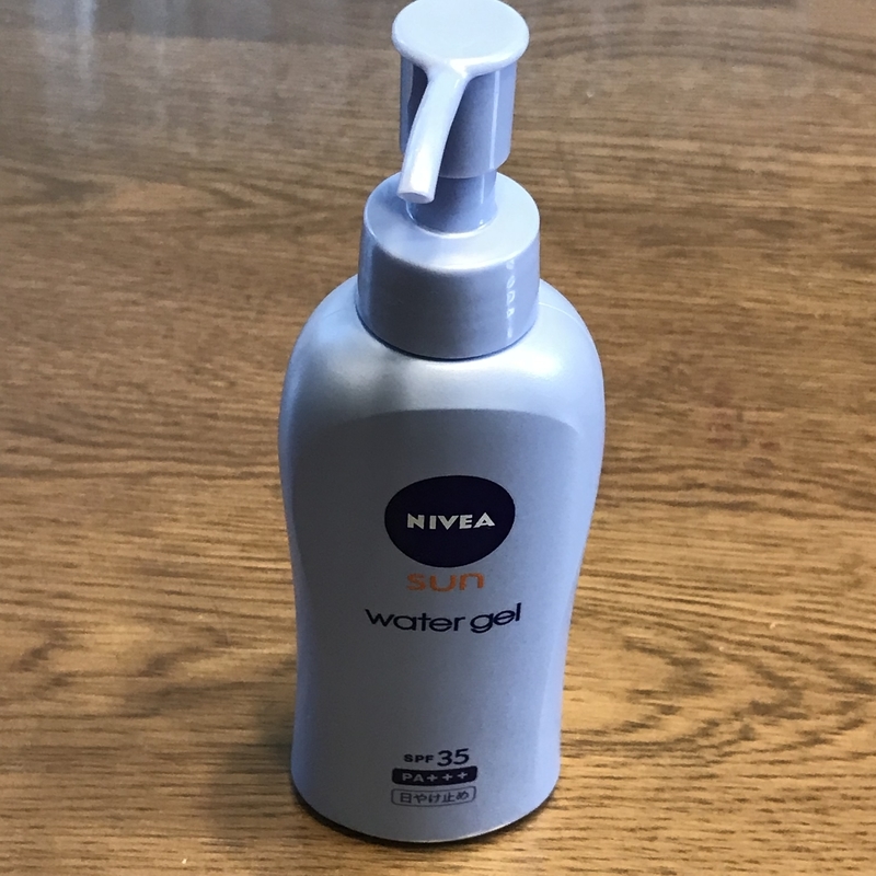 家族のマスク焼け対策にニベアサン プロテクトウォータージェル Spf35 Pa ポンプタイプを買いました みんなたのしくすごせたら