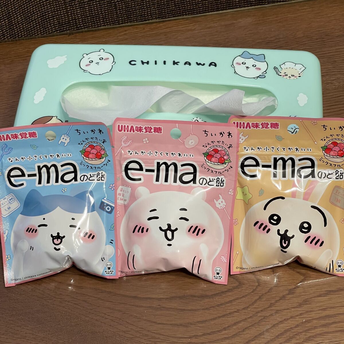 半額品 ちいかわ e-ma のど飴 ミックスフルーツ味