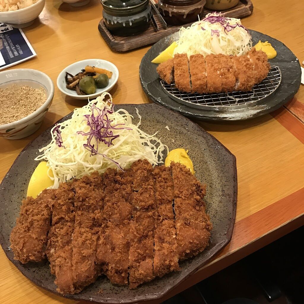 札幌】とんかつ玉藤の400グラムの豪快旨かつ定食はすごいボリューム