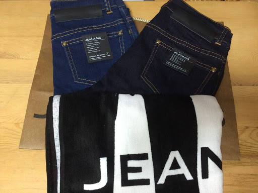 ジーナシス Jeanasis のハイウエストデニムが大活躍 すっぽりと包み込まれる安心感が素敵 Sappori Blog ジーナシス Jeanasis のハイウエストデニムが大活躍 すっぽりと包み込まれる安心感が素敵 Sappori Blog