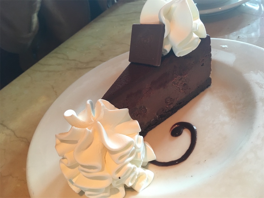 甘党必見 アメリカスイーツレストラン チーズケーキファクトリー さらわか海外ライフ