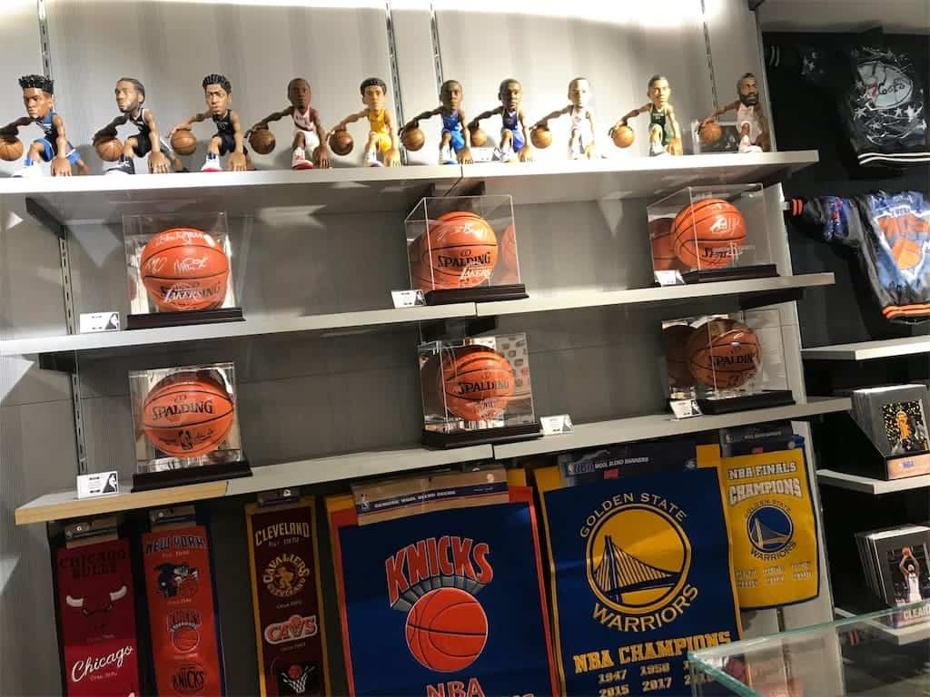 ニューヨーク】バスケファンにお勧め！限定グッズも見つかるNBAストア 
